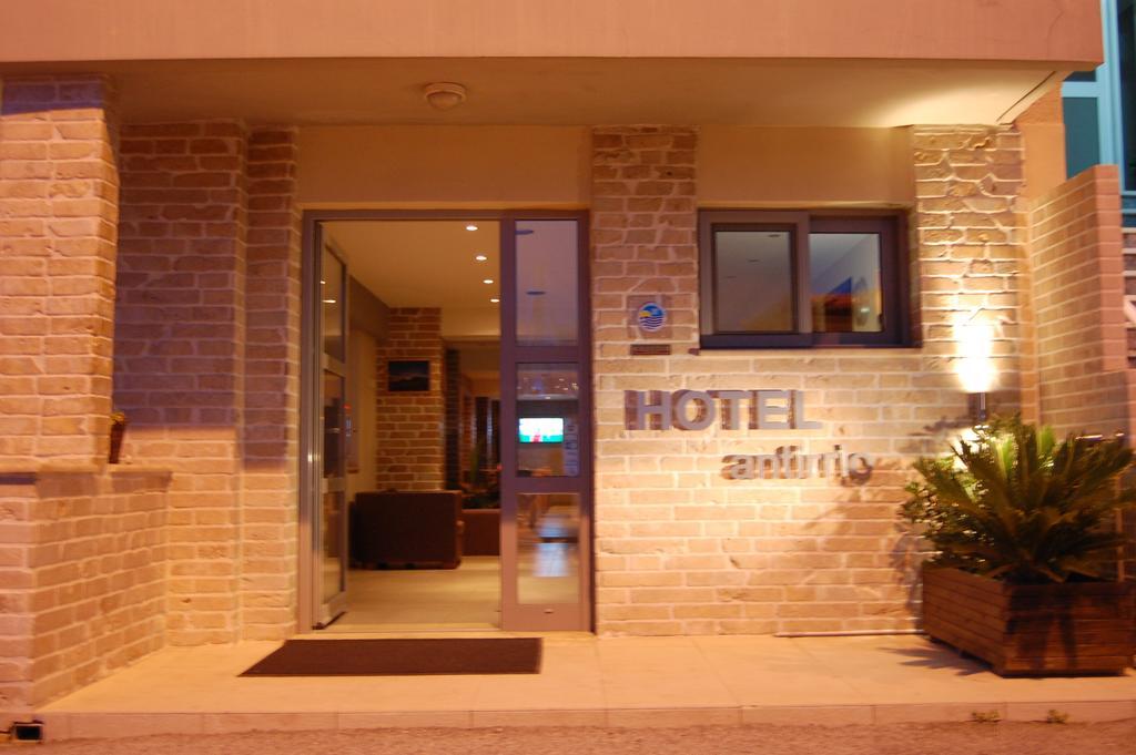 Hotel Andírrion מראה חיצוני תמונה